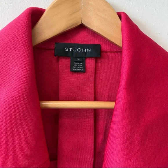 St. John Knit Knoth Pink Jacket Blazer - Picture 2 of 6
